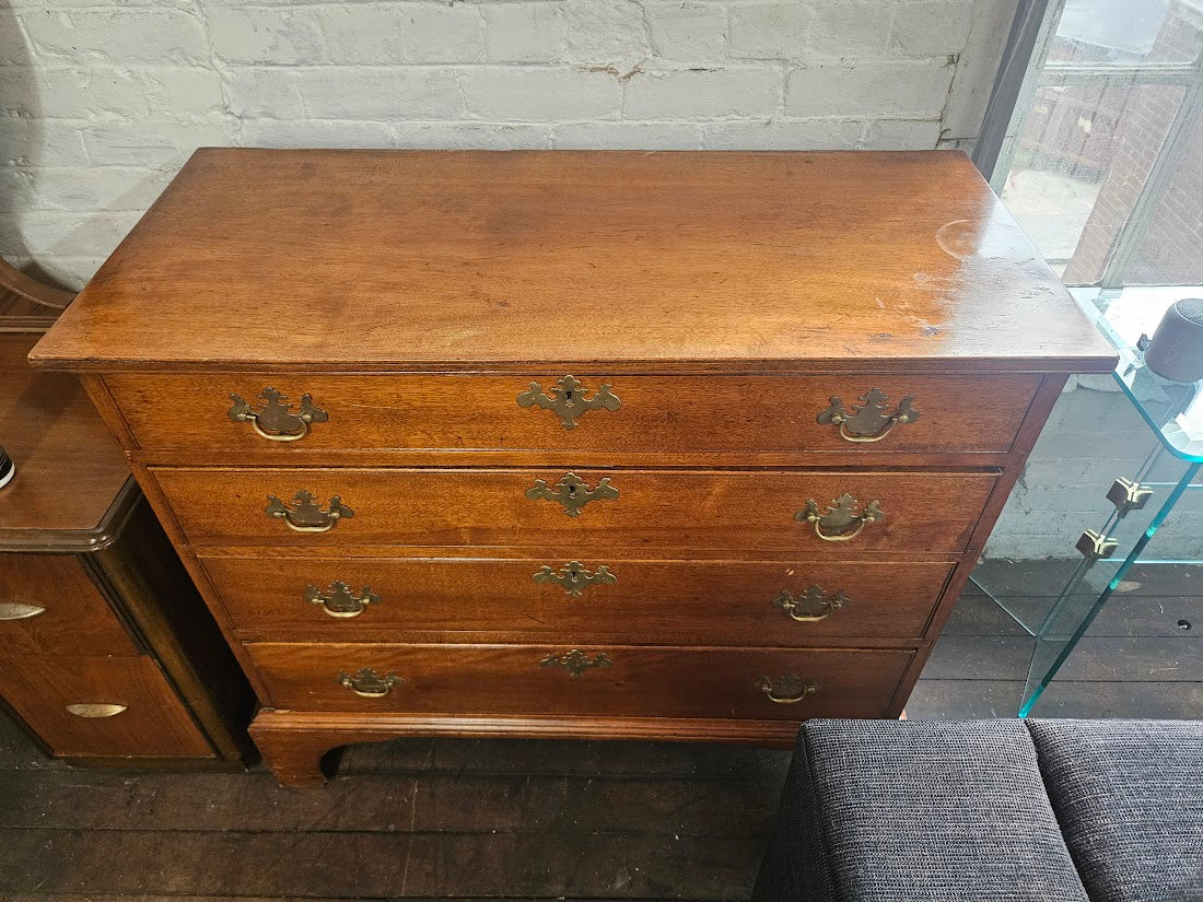 Antique Chippendale Solid Mahogany 4-Drawer Chest of Drawers