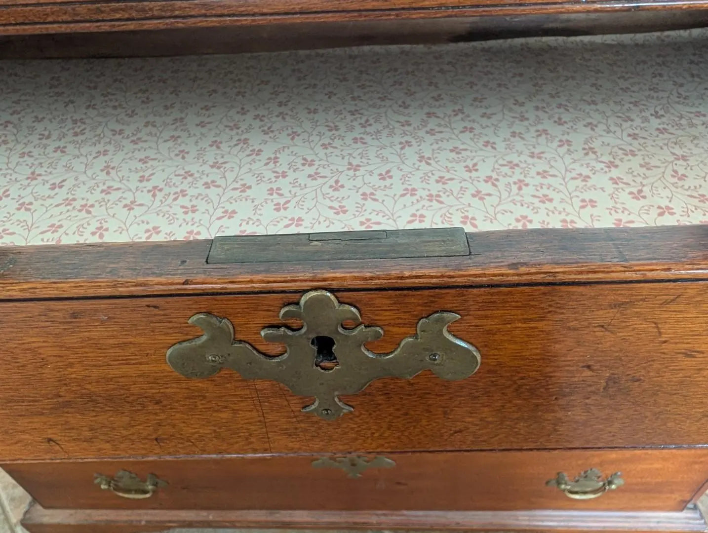 Antique Chippendale Solid Mahogany 4-Drawer Chest of Drawers