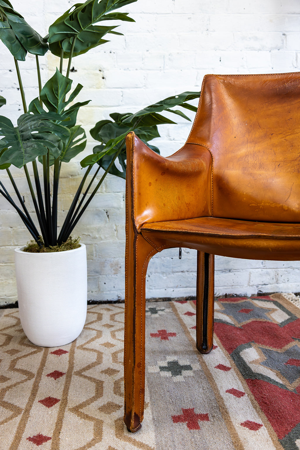 Pair of Cab 413 Armchairs in Cognac Leather by Mario Bellini for Cassina