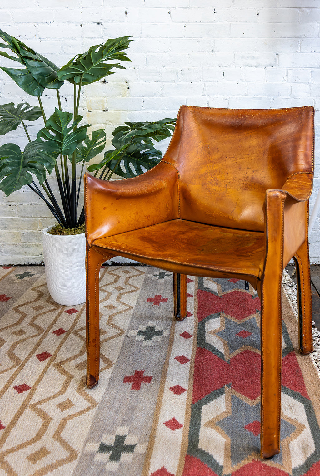 Pair of Cab 413 Armchairs in Cognac Leather by Mario Bellini for Cassina