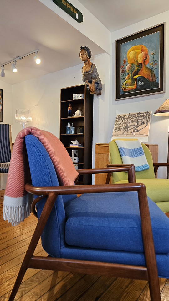 Thayer Coggin Lounge Chair - Blue