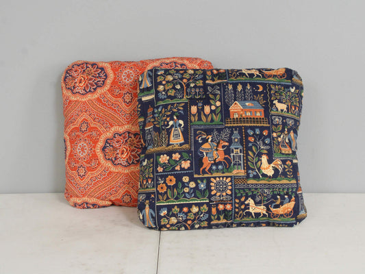 Set of 2 Decorative Folk Art Throw Pillows