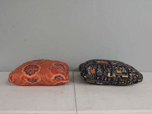 Set of 2 Decorative Folk Art Throw Pillows