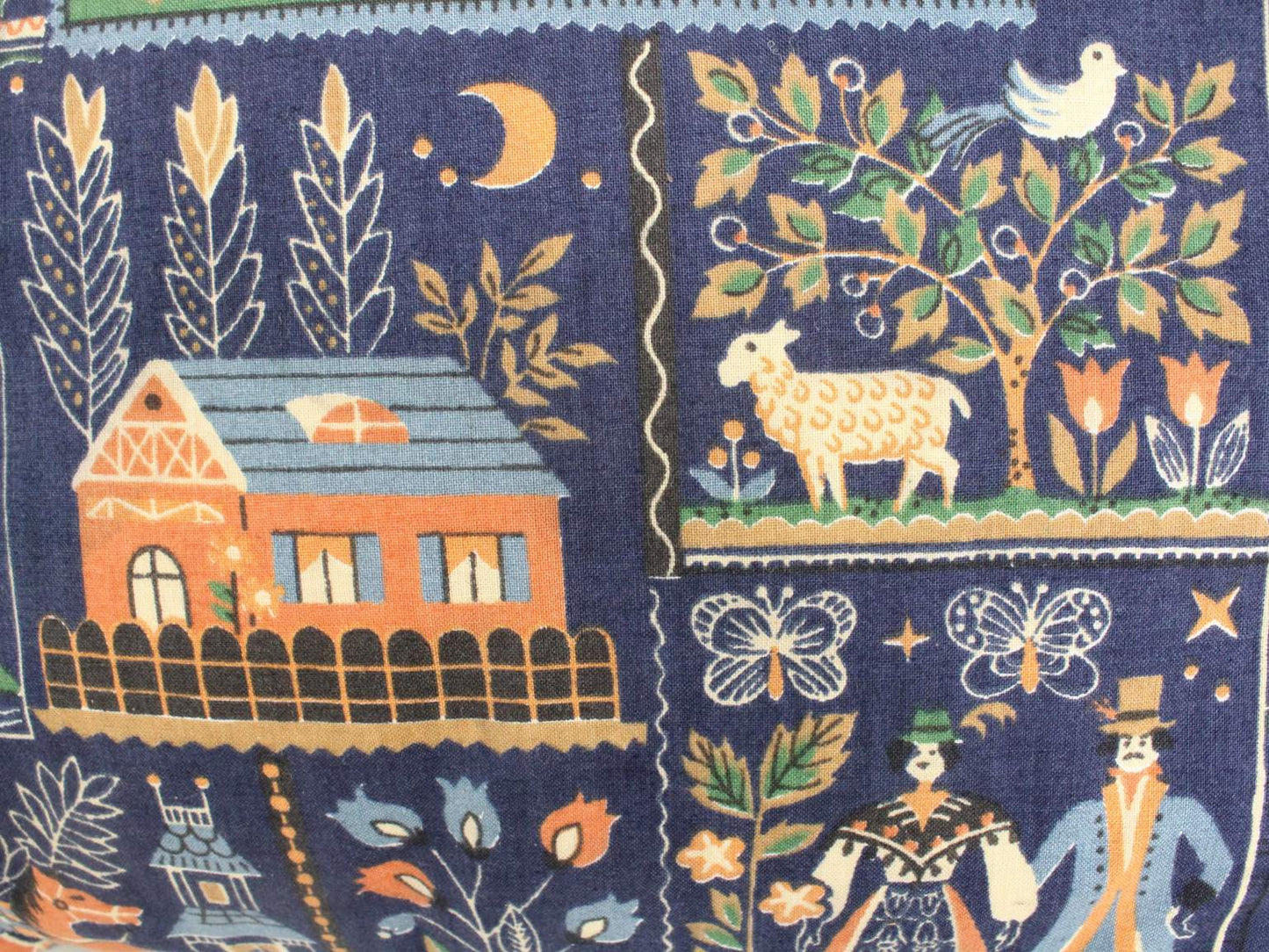Set of 2 Decorative Folk Art Throw Pillows